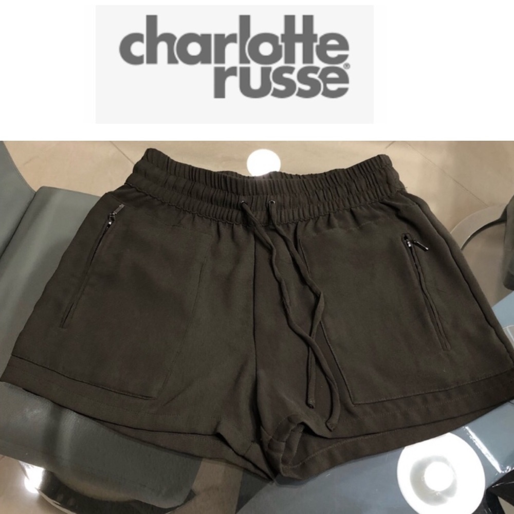 🔴 Charlotte Russe Shorts size S